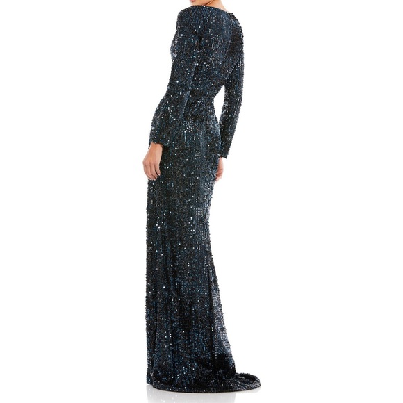 Mac Duggal Elegant Navy Sequin Gown v neck long sleeves size 6 NWT - Picture 4 of 12